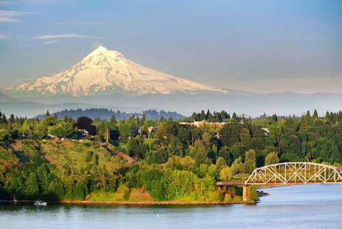 Oregon Homeowners with Home Insurance Coverage
